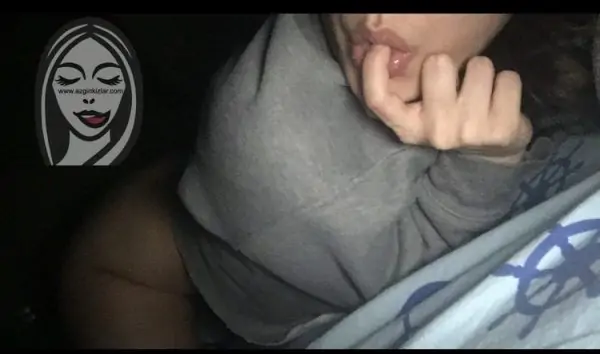 Üniversiteli 19'luk Selin Türk ifşa porno