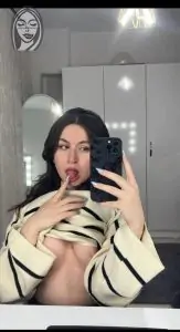 İzmirli Ortam Kızı Yasemin