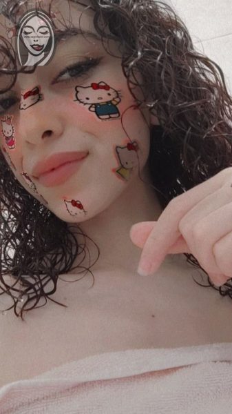 19'luk Ünili Azgın Azra